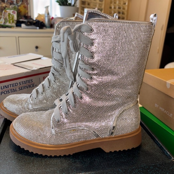 Silver bedazzled combat boots - Picture 3 of 4